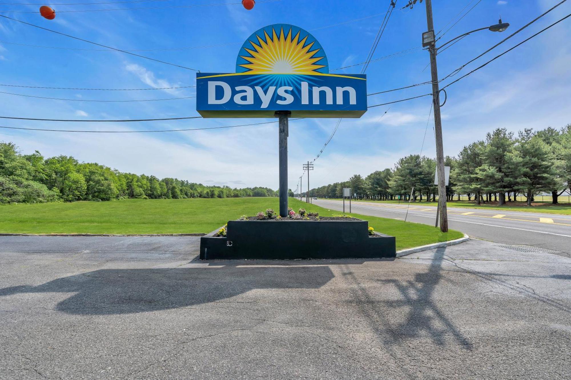 Days Inn By Wyndham Wrightstown Mcguire Afb Bordentown Exteriér fotografie